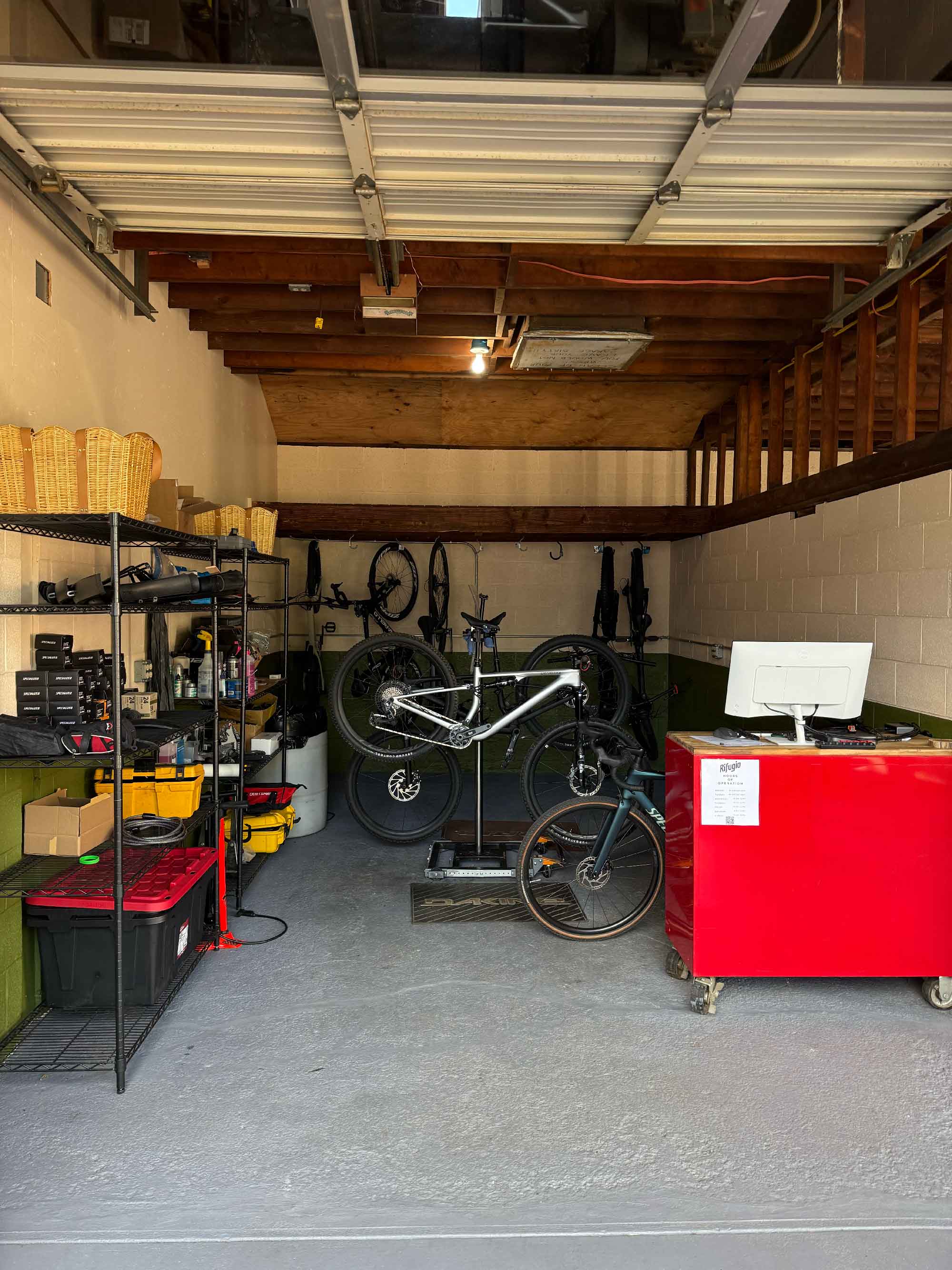 Rifugio bike shop and service station