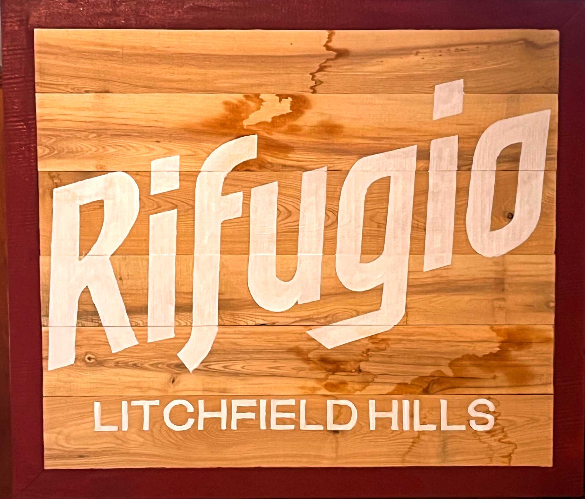 Rifugio Litchfield Hills sign